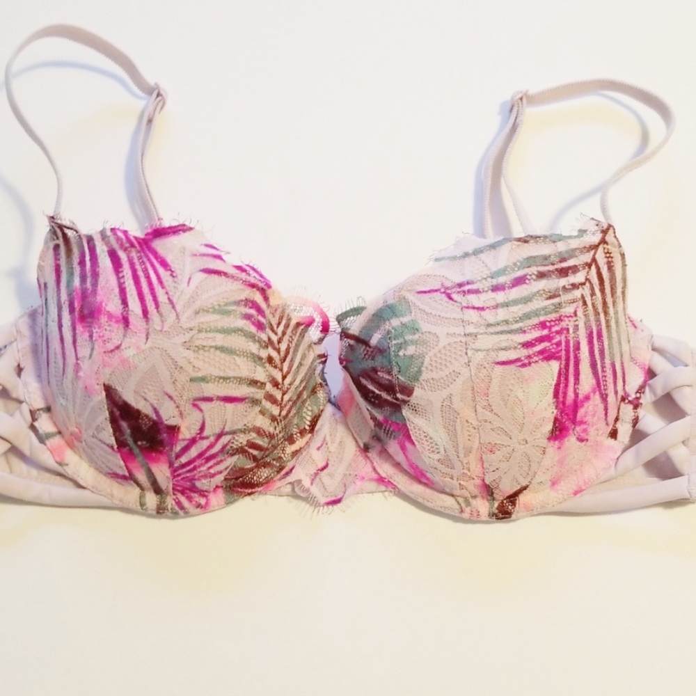Victoria’s Secret pink date push up bra 32c